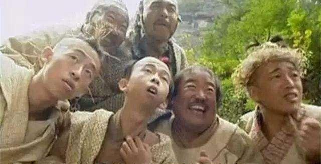 娱乐圈最丑男_美女野兽组合 娱乐圈丑男美女恋爱故事 娱乐圈颜值与才华反差情侣